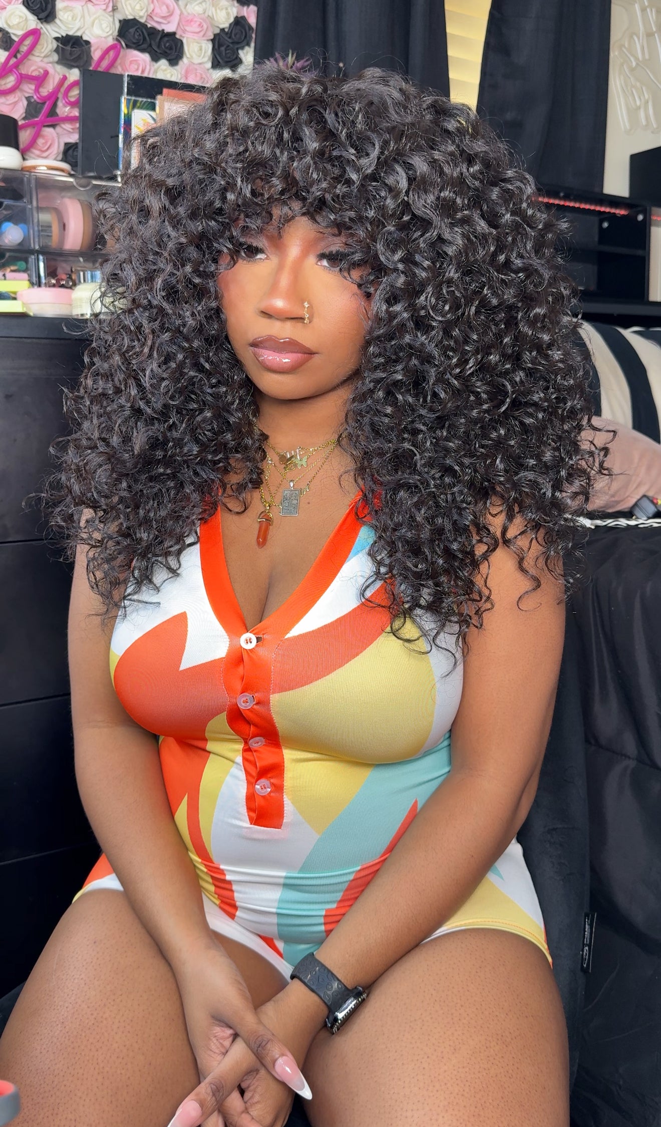 Frodio 20 Inch Curly Bang Wig
